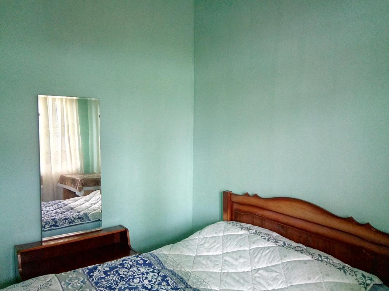 Room In The Centre Erevan Exterior foto