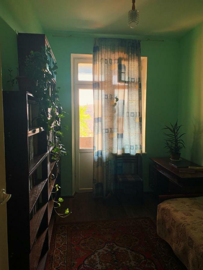 Room In The Centre Erevan Exterior foto